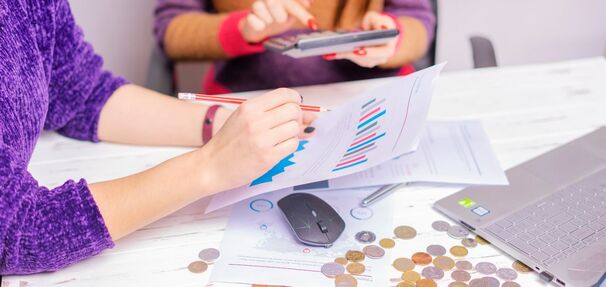 Lokaty nadal rozczarowują. Nawet najlepsze oferty mają jeden wyraźny problem