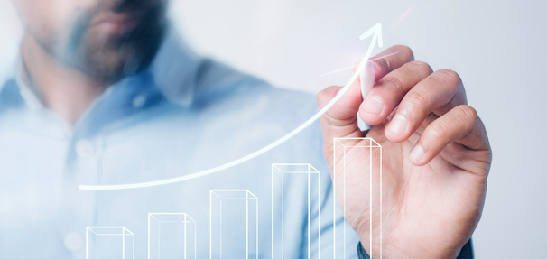 Akcje czy ETF? W co warto inwestować?