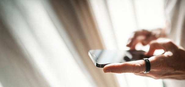 Zapłać obrączką i zostaw telefon w kieszeni. Nowość w Erste Bank Polska