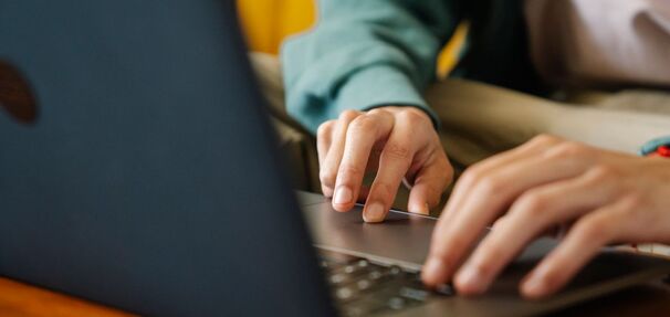 Kredyt 15 tys. zł i ponad 800 zł różnicy. Ranking pokazuje, gdzie przepłacisz