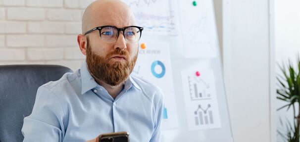 Klienci polskich banków mają problem z SMS-ami. Bez kodu nie zalogują się do konta