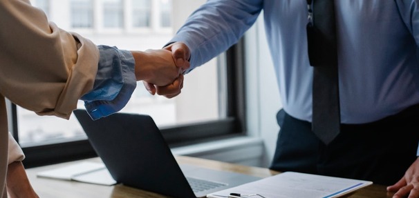 Który bank wspiera przedsiębiorców w prowadzeniu biznesu? Sprawdź aktualny ranking kont firmowych