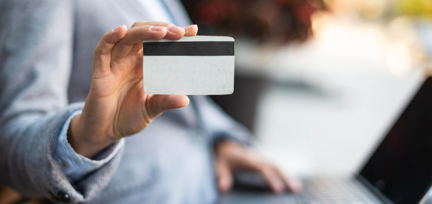 Limit kredytowy – co to jest i jak działa w koncie oraz na karcie kredytowej?