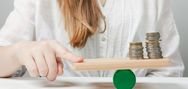 Oprocentowanie zmienne – co to jest i jak działa w kredycie hipotecznym i gotówkowym?