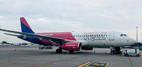 Wizz Air ma poważny problem. Pasażerowie mogą zapłacić więcej za wakacyjne loty