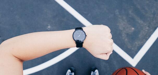 Załóż konto w BNP Paribas, odbierz pewne 300 zł i wygraj zegarek, którym możesz płacić