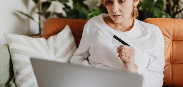 Zobacz, dlaczego każdy mówi o nowych kartach ING!