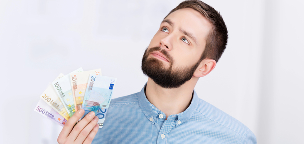 Euro najtańsze od lat! Sprawdź, czy to dobry moment na zakup walut!