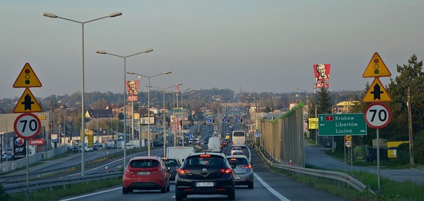 Kierowcy unikną nowych podatków od aut spalinowych. Zapadła ważna decyzja