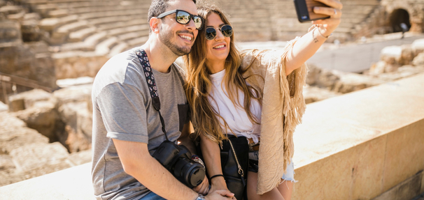 Podróżujesz? Sprawdź konta, które obniżą koszty za granicą