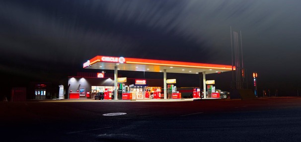 Dobra wiadomość dla kierowców. Od wtorku benzyna 95 z nowym limitem ceny