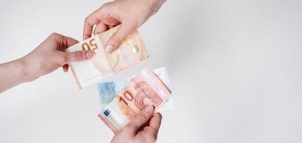 Wymieniasz waluty w Revolut? Od kwietnia czekają Cię ważne zmiany! Sprawdź, czy zyskasz!