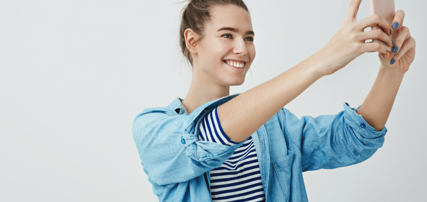 Otwórz konto na selfie – co to znaczy, jak działa i czy to bezpieczne?