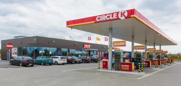 Rabaty na paliwo nadal działają. Bez aplikacji zapłacisz więcej