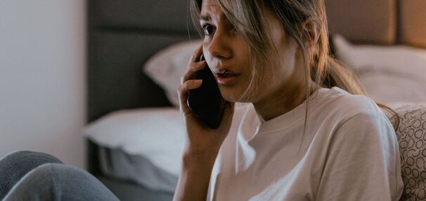 Odbierasz telefon z „banku”? Jeden błąd może kosztować cię pożyczkę i oszczędności